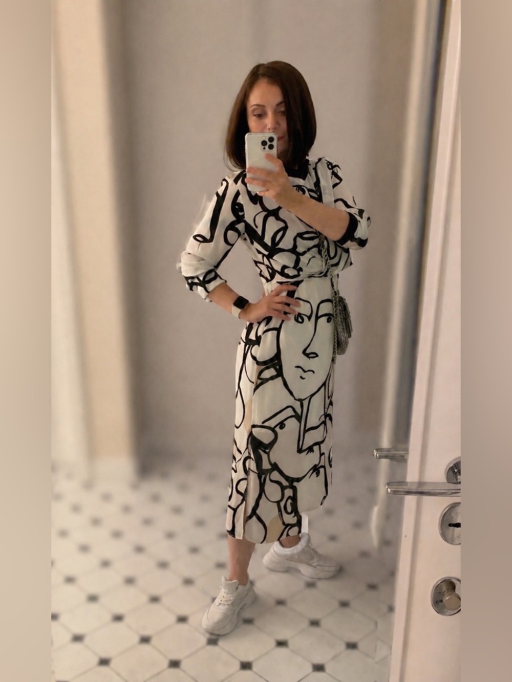 Armani Exchange Silk Blend Face Print Dress – Rare Statement Piece, Size 6 - Picture 11 of 13